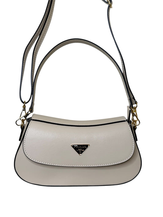 Damen Handtasche trendig & elegant in der Farbe Beige