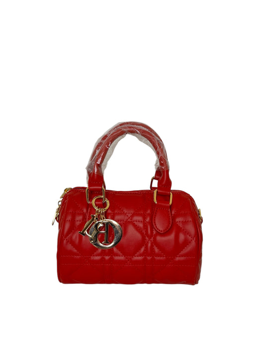 Damen Handtasche trendig & elegant in der Farbe Rot