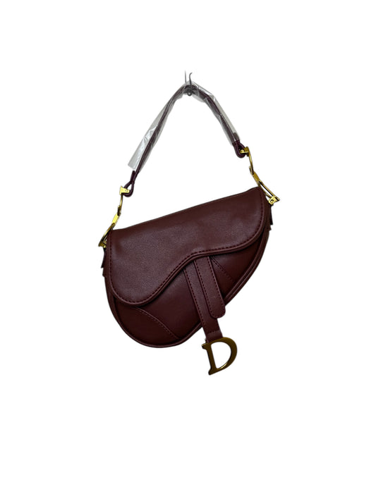 Damen Handtasche trendig & elegant in der Farbe Weinrot Mini